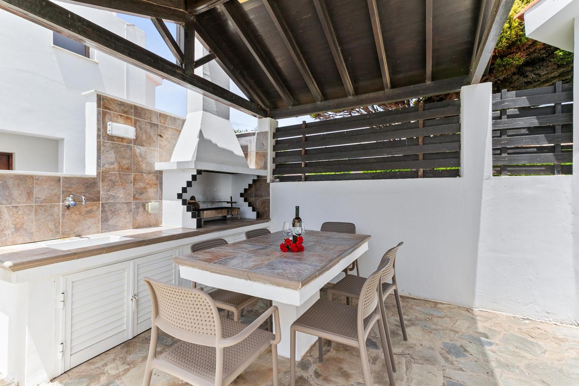Platzia Beach Villas Paphos Exterior foto