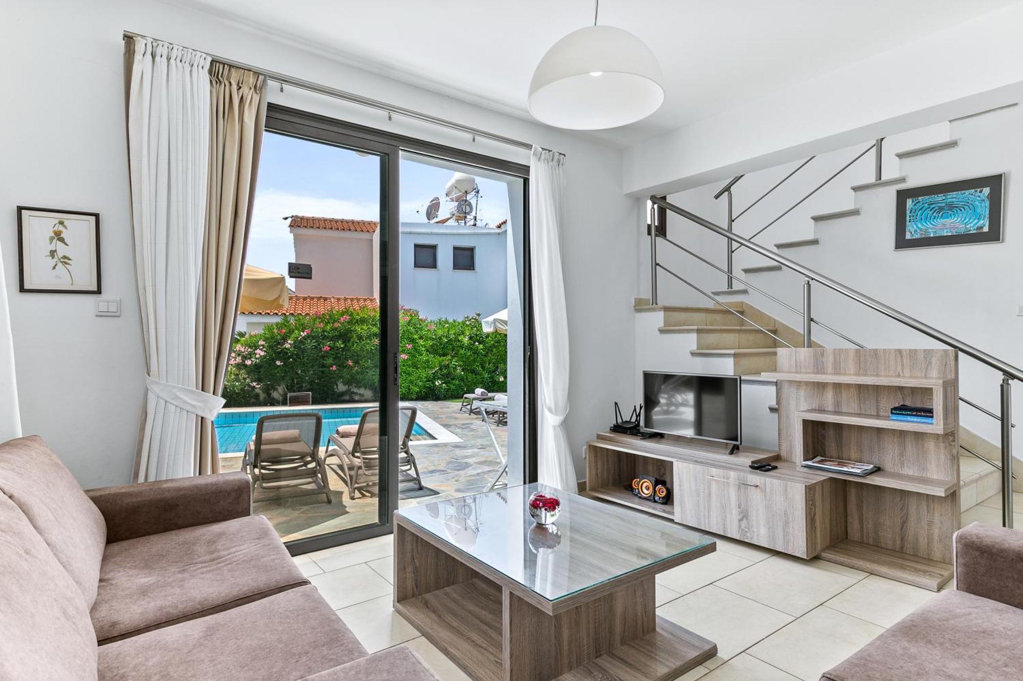 Platzia Beach Villas Paphos Exterior foto